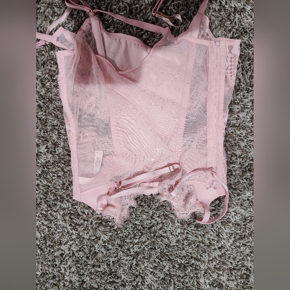 Victorias Secret corset - Picture 2 of 3
